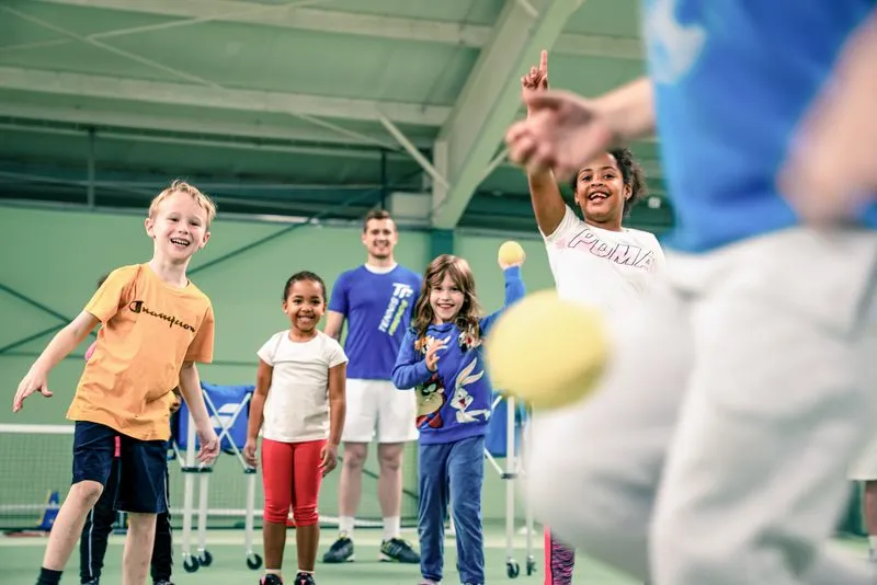 Kinder beim Tenniscamp